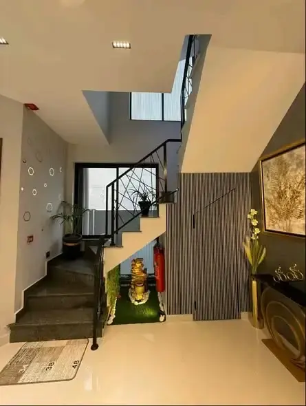 10 Marla Brand New House for Sale Near Winterland – Bahria Town Lahore